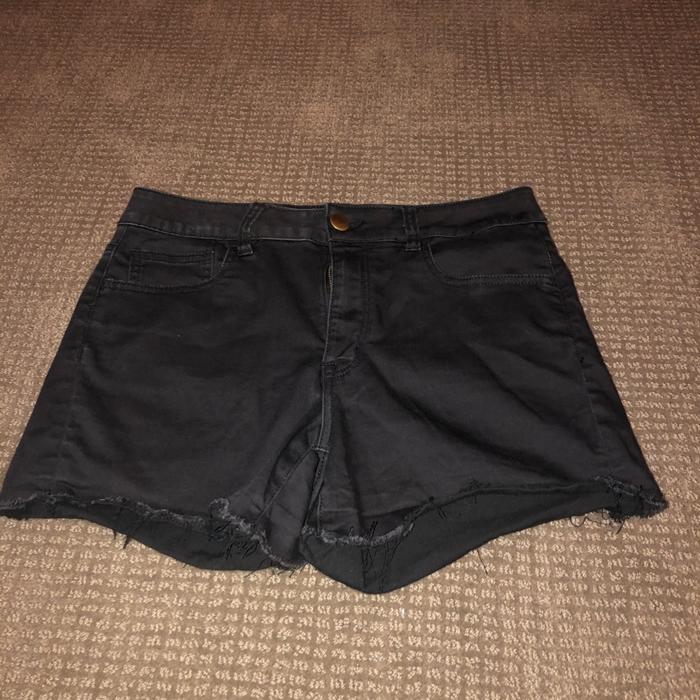 American Eagle Black shorts